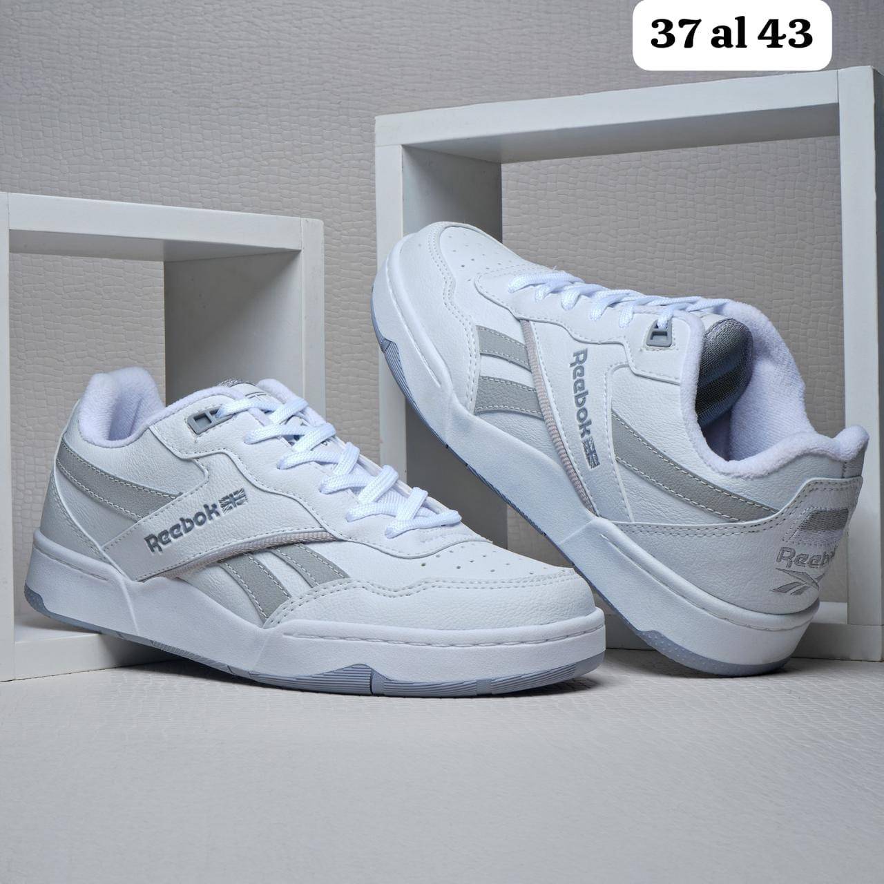 Reebok Urban Cinza